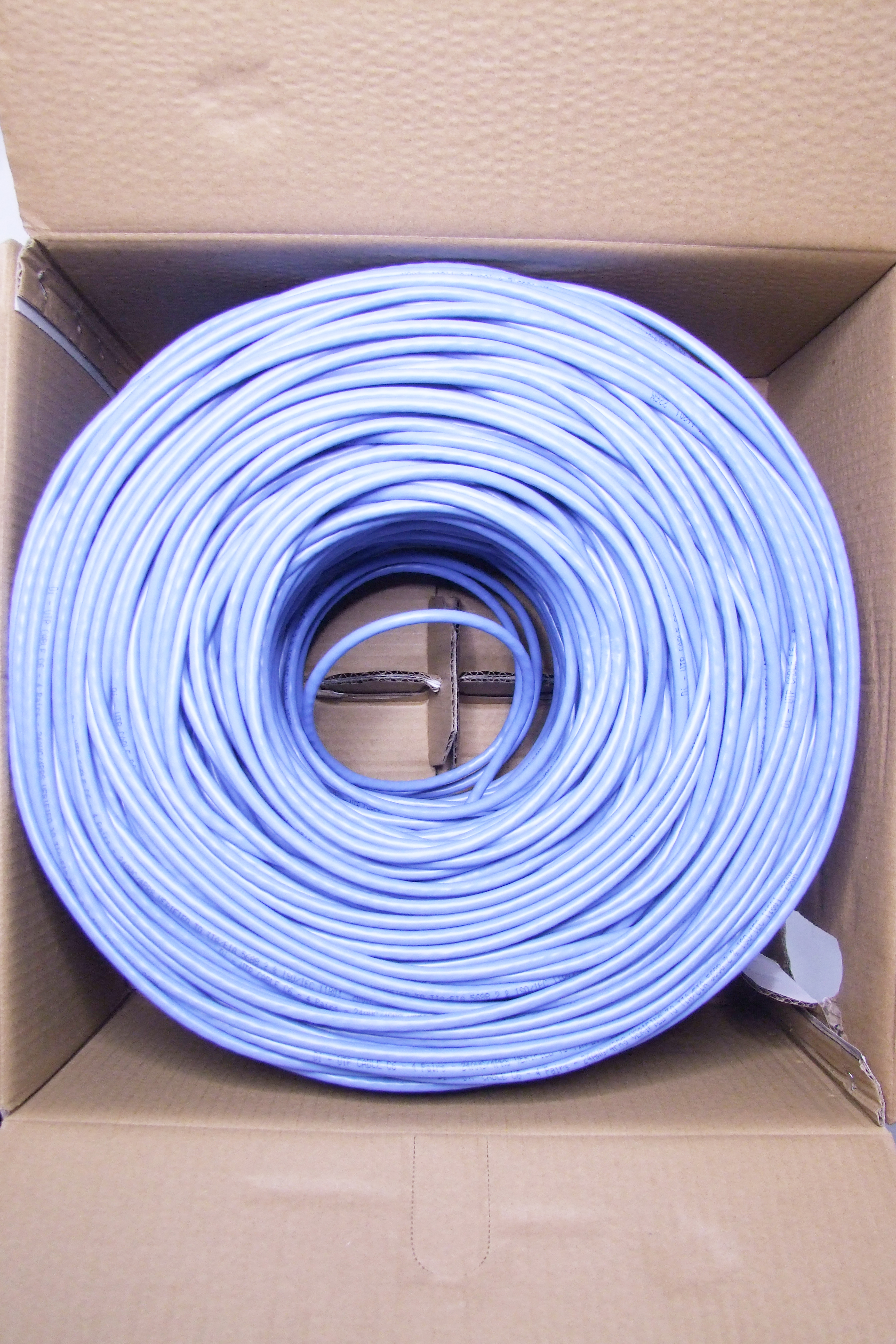 Bobine CAT6 Cable Reseaux 305m DI - Bleu